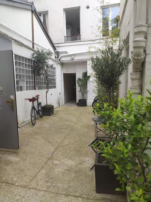 Charming Apartment 40 M2, 10Th Paris Luaran gambar